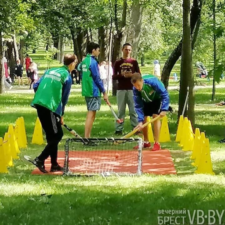 В парке культуры и отдыха сегодня презентовали все брестские виды спорта. Фоторепортаж