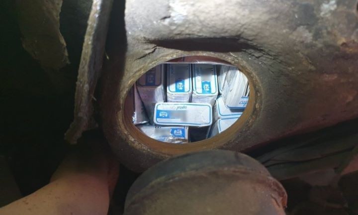 На границе поляки задержали сразу 10 легковых машин с контрабандой сигарет из Беларуси