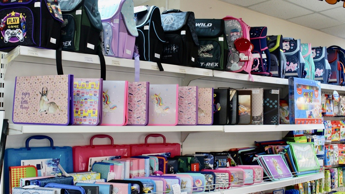 Интересная акция для покупателей магазинов «Канцелярские штучки» в Бресте: подарки взамен на наклейки