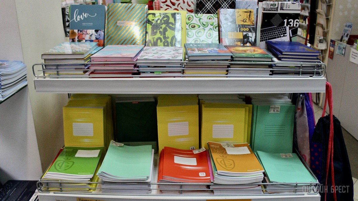 Интересная акция для покупателей магазинов «Канцелярские штучки» в Бресте: подарки взамен на наклейки