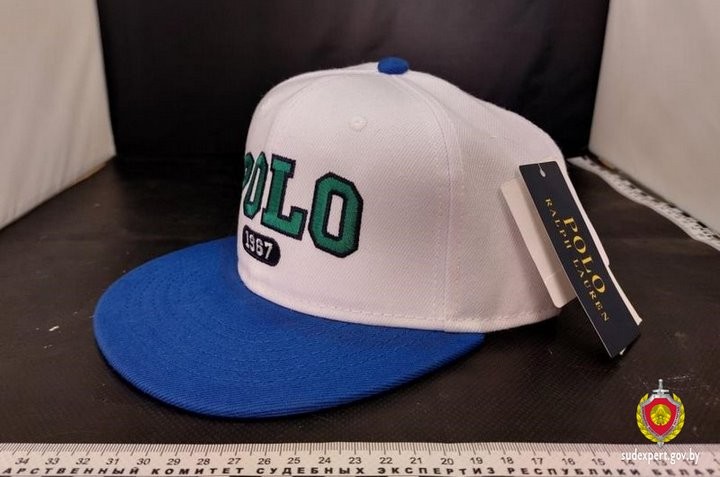 Житель Гродно после примерки заменил изделия известных брендов на «подделку». Судебные эксперты помогли установить истину