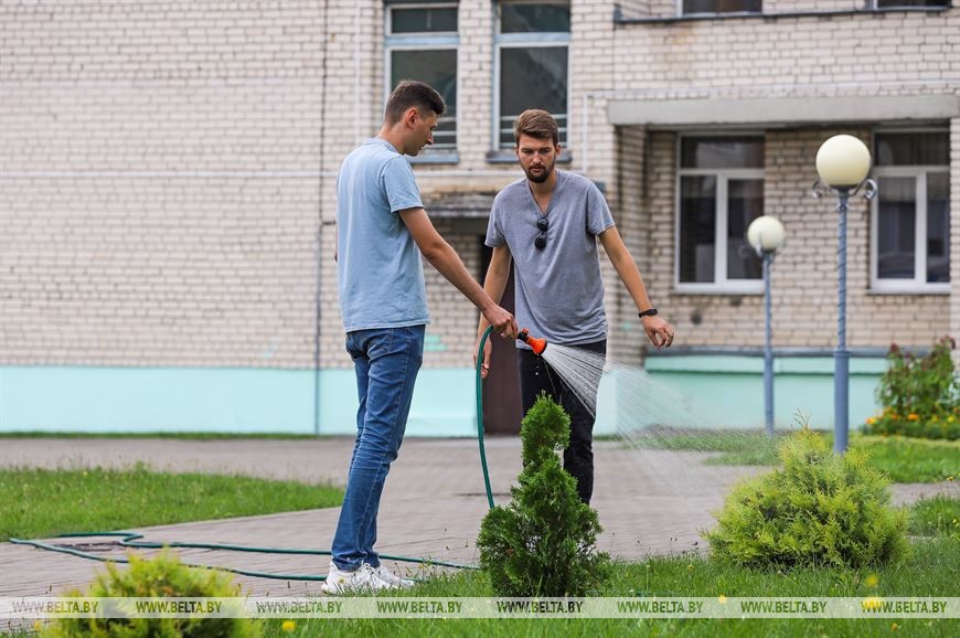 В ожидании 1 сентября: молодые учителя СШ №16 в Бресте готовятся к встрече с учениками