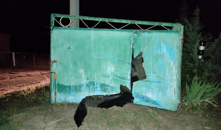 Нетрезвая женщина на машине въехала во двор соседки и насмерть сбила ее. Случай в Брестской области