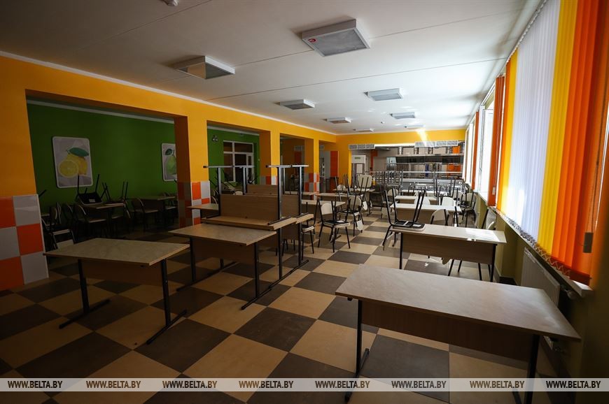 Новую школу построили в самом большом районе Беларуси - Столинском