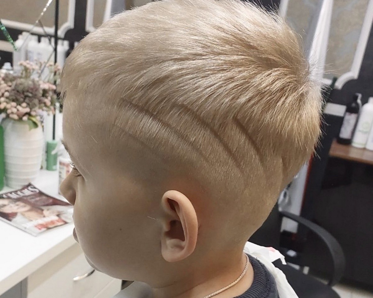 Стрижки, окрашивания, прически, ламинирование бровей и ресниц. Бронируйте свою запись в студии красоты «FILIN» (ул. Набережная Франциска Скорины, 16) и будьте неотразимы