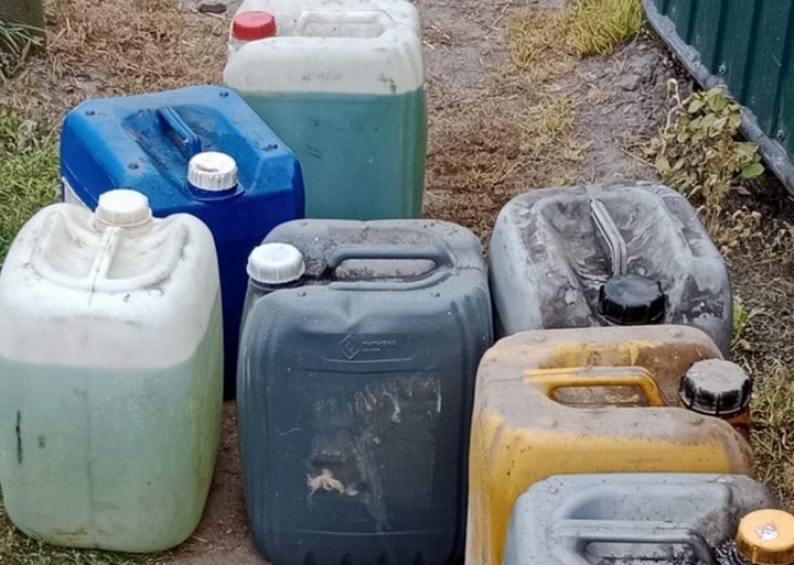 У жителя Пружанского района обнаружили 160 литров окрашенного дизтоплива