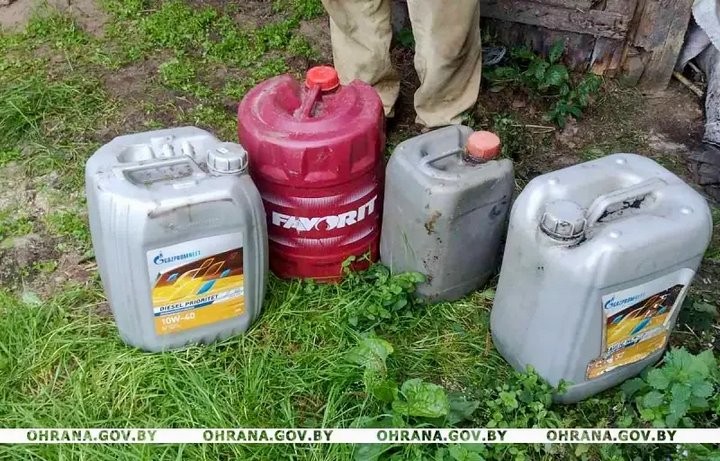Сливают дизтопливо, воруют моторное масло и фуражную муку. Работники АПК Брестчины попадаются на хищениях