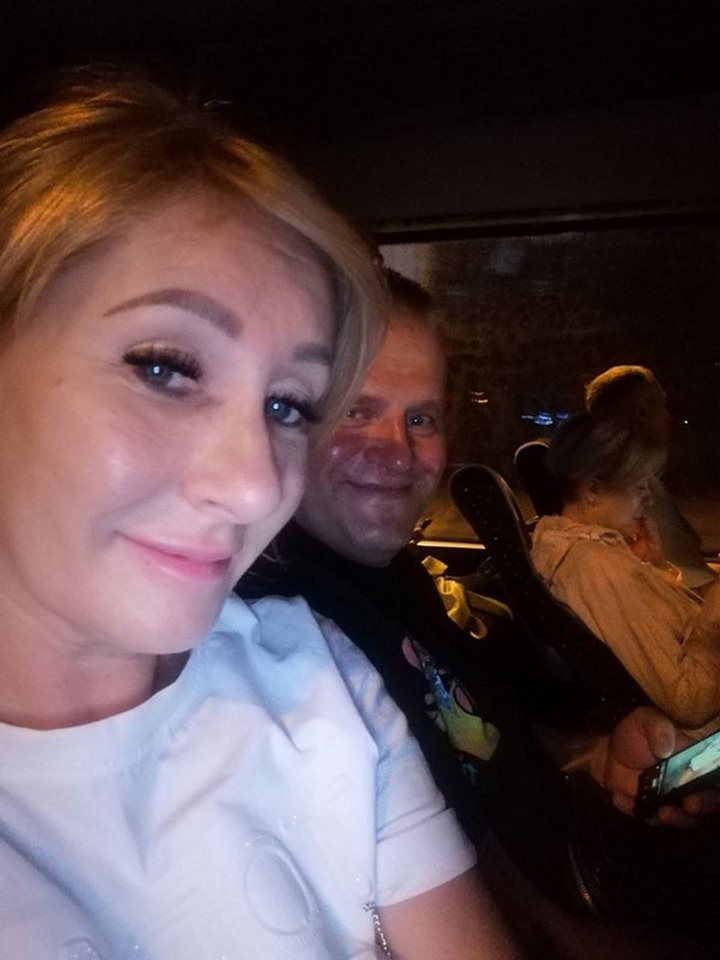 Тяжелый рейс: автобус сломался, а пассажиров на ночь бросили на АЗС