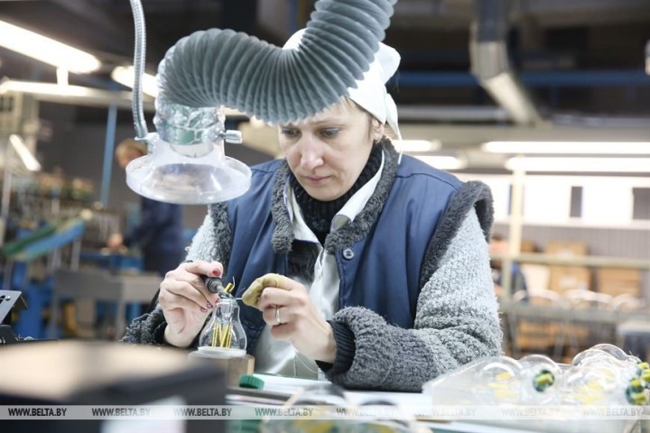 Нужна работа? Электронную ярмарку вакансий для Брестского электролампового завода проведут 28 июня