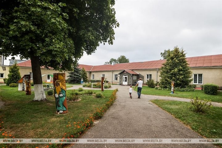 Как в Брестской области помогают подготовиться к школе детям украинских беженцев