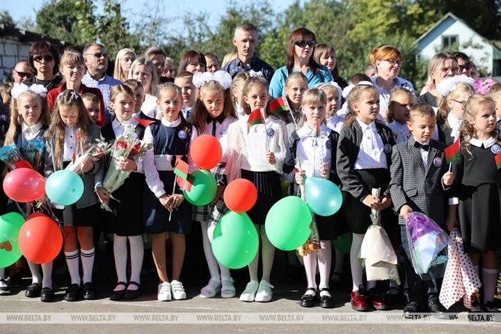 Ждали дети и родители: в Иваново после реконструкции открыли здание начальных классов гимназии