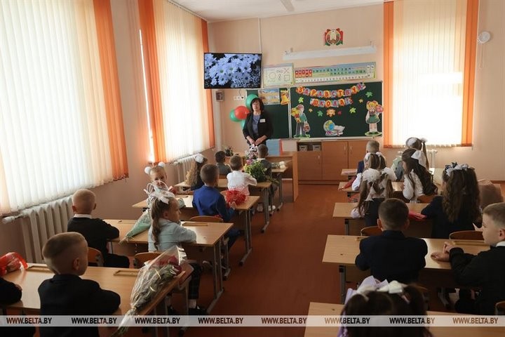 Ждали дети и родители: в Иваново после реконструкции открыли здание начальных классов гимназии