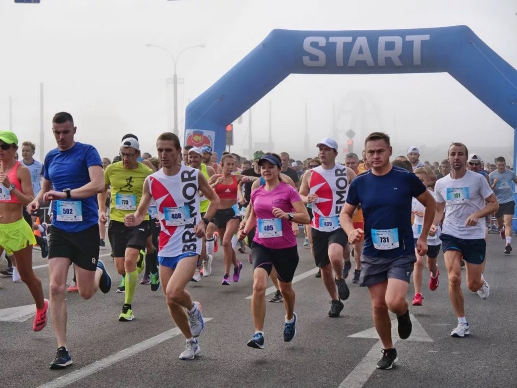 Около 400 человек вышли на старт Брестского полумарафона