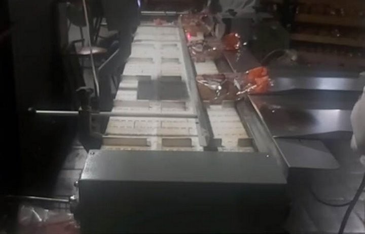 Милиция проверила крупный хлебозавод и нашла продукцию из будущего. Здесь делают самый популярный белорусский хлеб