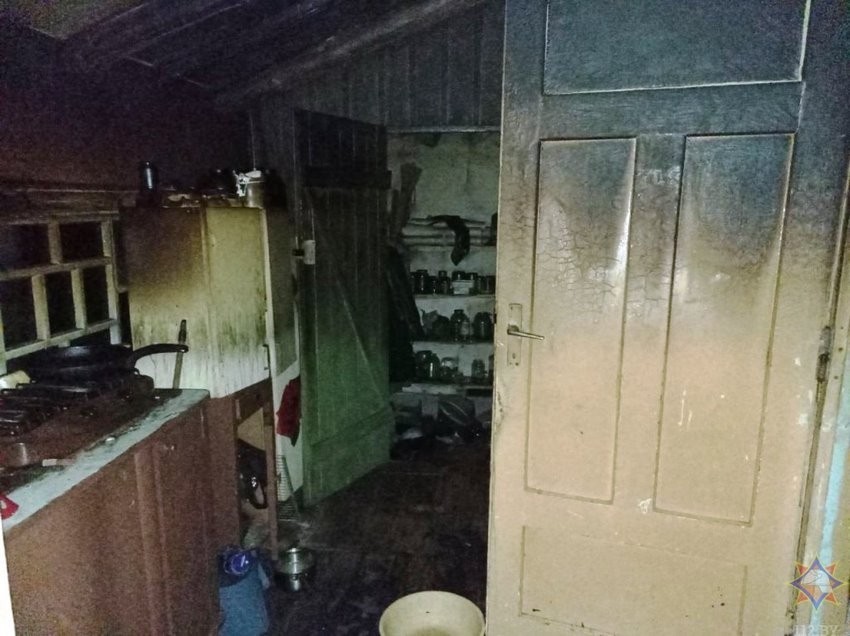 В Малорите молодой человек пытался потушить пожар и отравился дымом