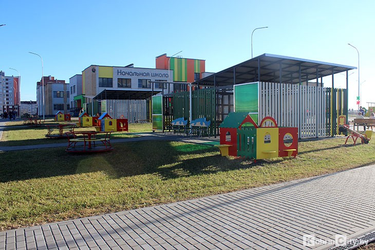 В Кобрине открыли 10-ю школу