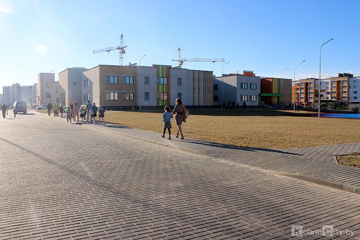 В Кобрине открыли 10-ю школу