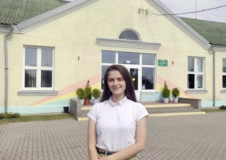 «Дети подкупают своей искренностью». С каким настроением начинают учебный год молодые педагоги из Брестской области