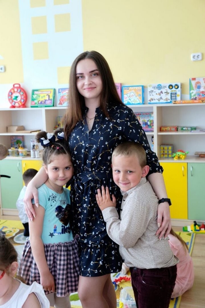 «Дети подкупают своей искренностью». С каким настроением начинают учебный год молодые педагоги из Брестской области