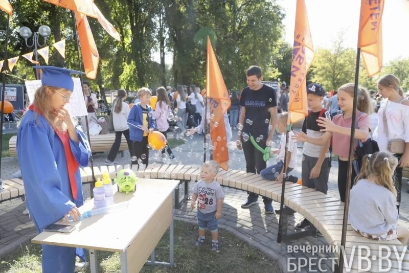 На Набережной Бреста прозвучал «Веселый звонок»