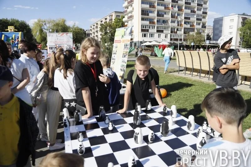 На Набережной Бреста прозвучал «Веселый звонок»