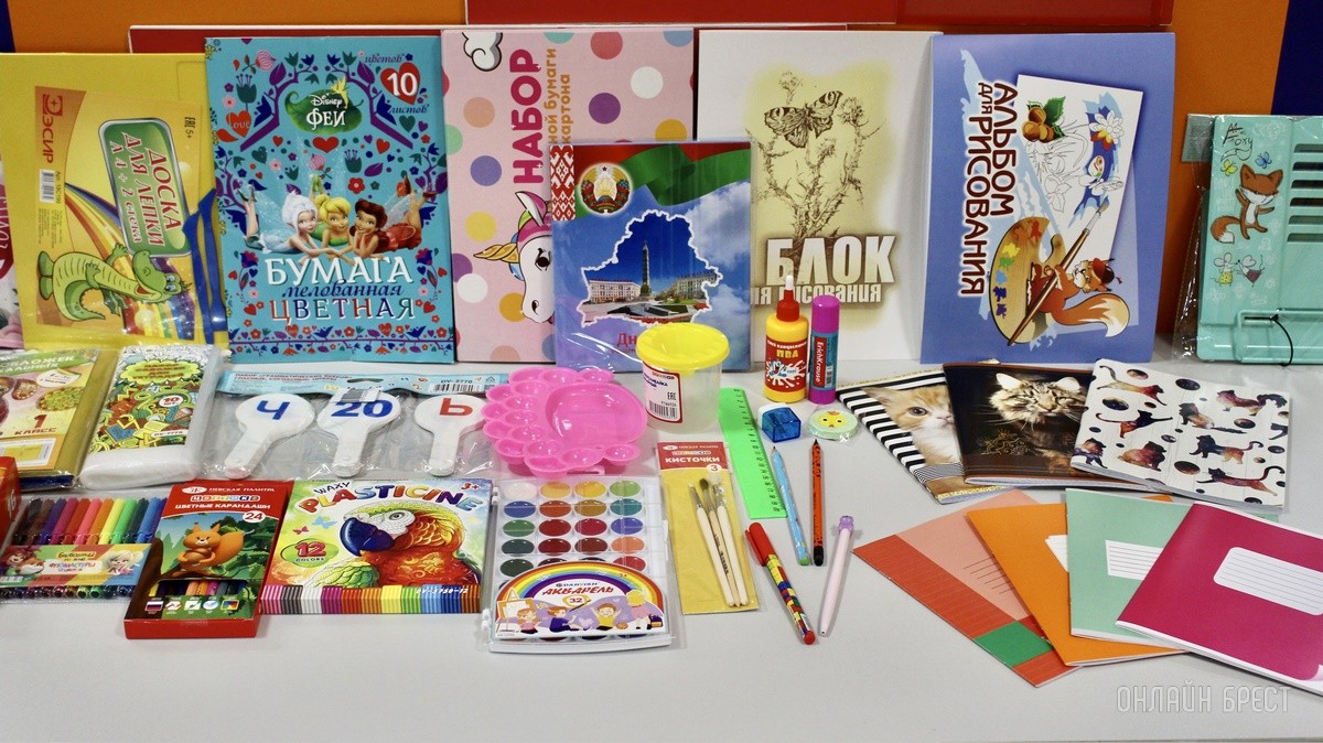 Все товары для школы и детского сада в одном месте. Канцелярия, портфели, школьная форма, обувь, аксессуары в ТЦ «Детский мир» на Советской в Бресте