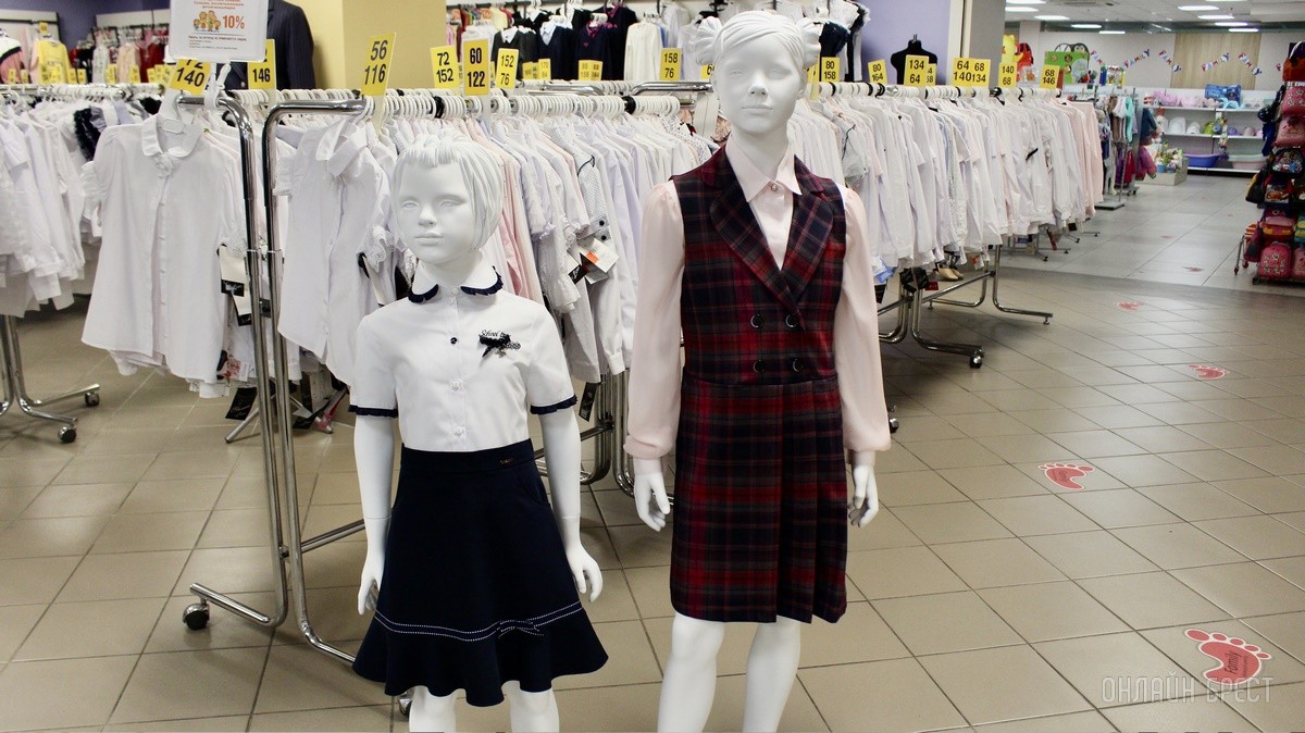 Все товары для школы и детского сада в одном месте. Канцелярия, портфели, школьная форма, обувь, аксессуары в ТЦ «Детский мир» на Советской в Бресте