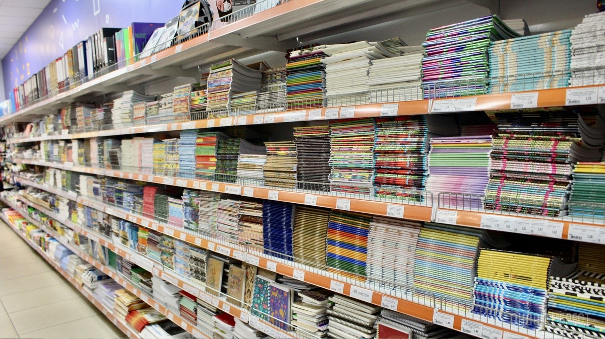 Все товары для школы и детского сада в одном месте. Канцелярия, портфели, школьная форма, обувь, аксессуары в ТЦ «Детский мир» на Советской в Бресте