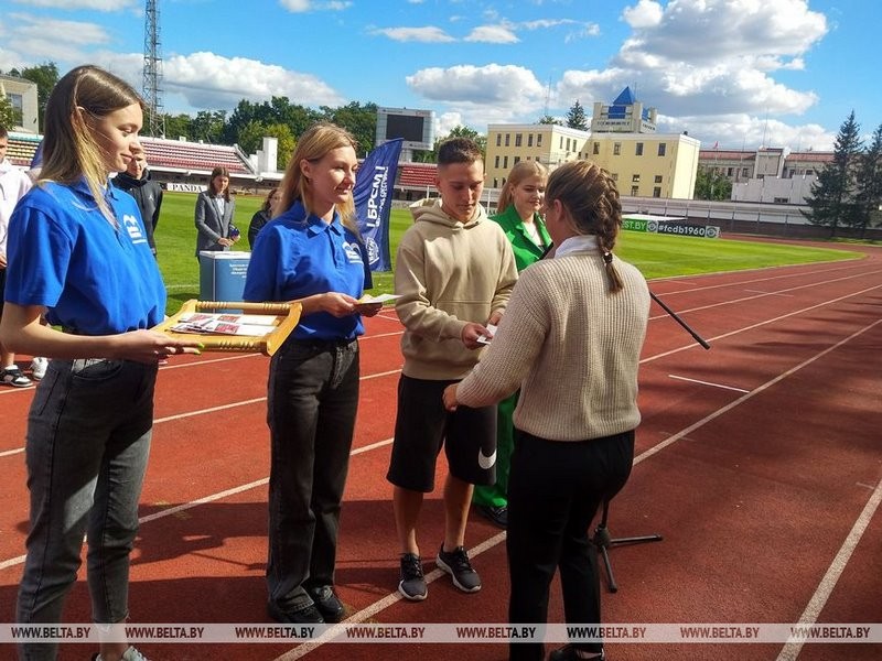 Более 100 брестских школьников стали членами Союза молодежи