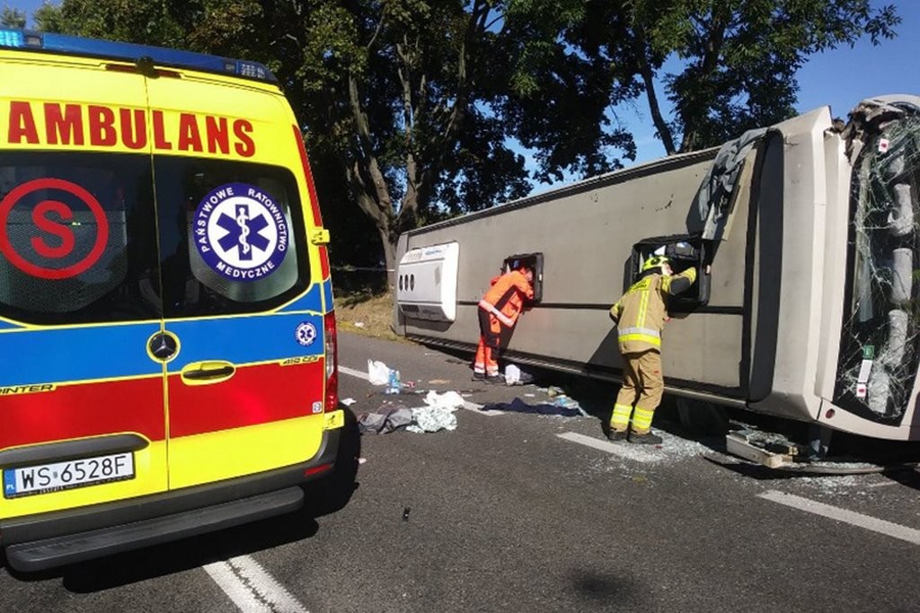 В Польше перевернулся автобус из Беларуси