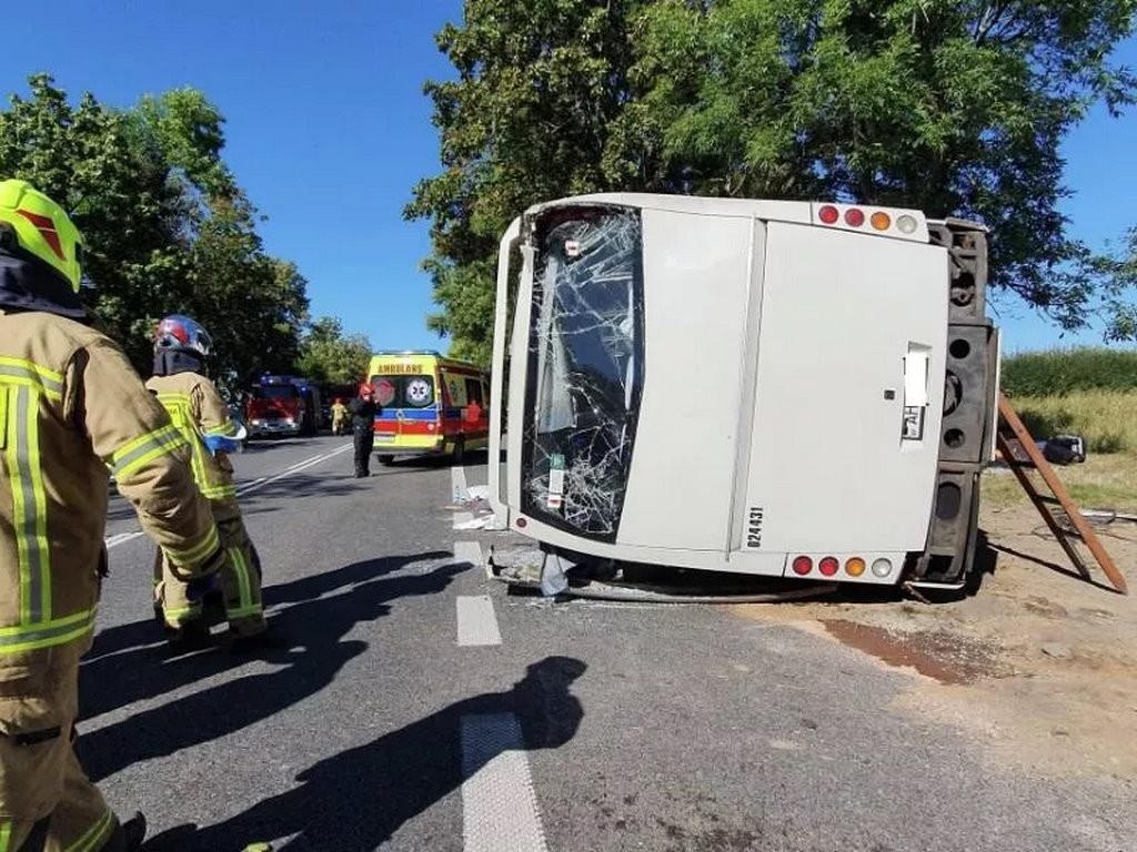 В Польше перевернулся автобус из Беларуси