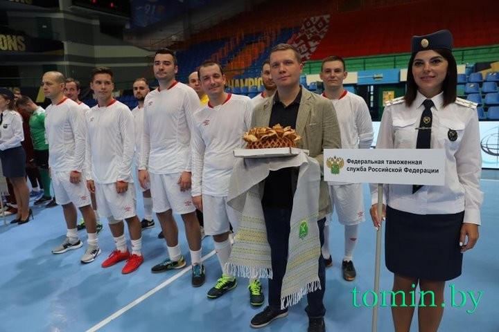 Сегодня в Бресте открылся XIV Международный турнир по мини-футболу среди команд таможенных служб.