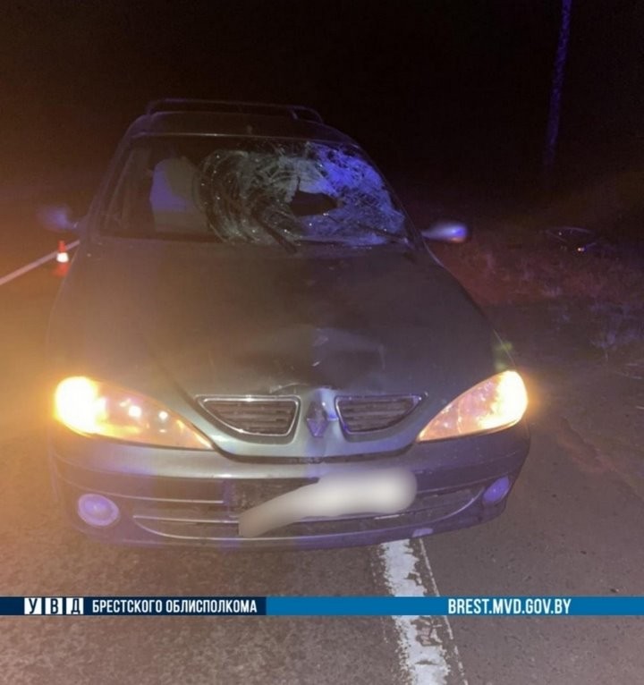 Водитель легковушки и велосипедист пострадали в аварии в Березовском районе