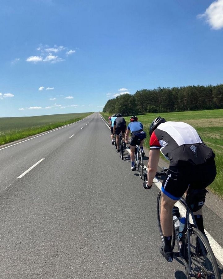 Медик из Кобрина купил велосипед, чтобы ездить на работу, а вскоре проехал марафон на 600 километров