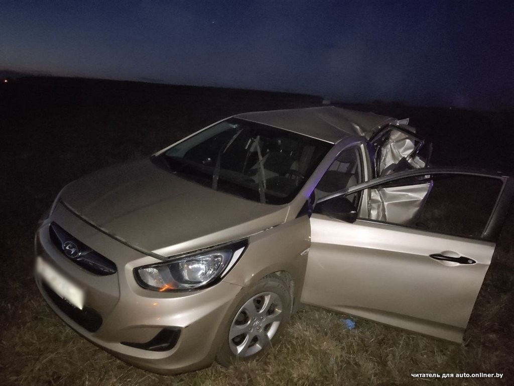 Маршрутка Кобрин-Брест смяла автомобиль на М1