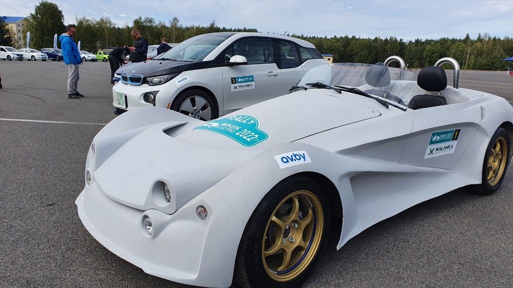 Белорусские ученые представили спортивный электрокар