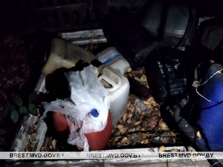 В Брестском районе выявлено 120 литров окрашенного дизельного топлива