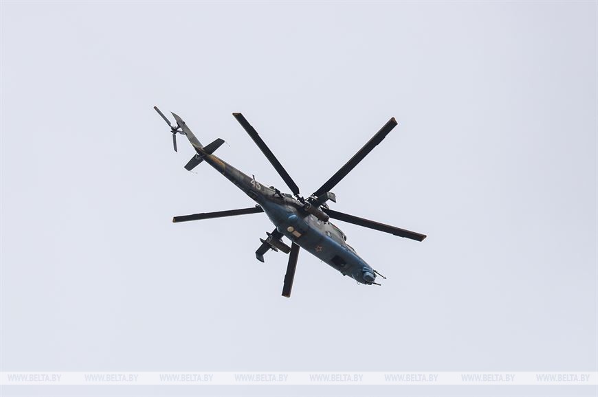 Танки, артиллерия, авиация... Фоторепортаж с учений под Брестом