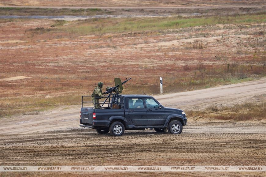 Танки, артиллерия, авиация... Фоторепортаж с учений под Брестом