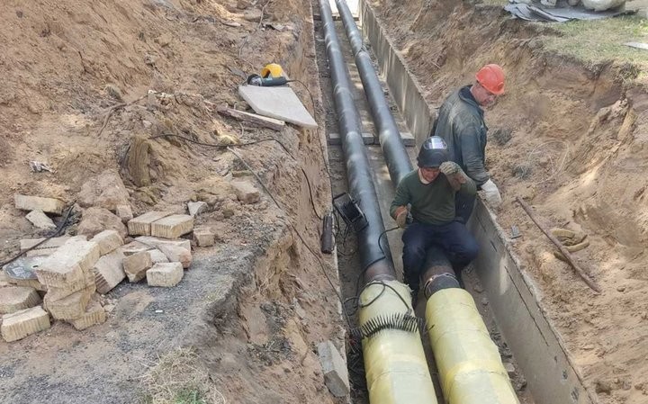 Уникальное инженерное решение придумали в Барановичах - как проложить трубы, не нарушая дорожное покрытие