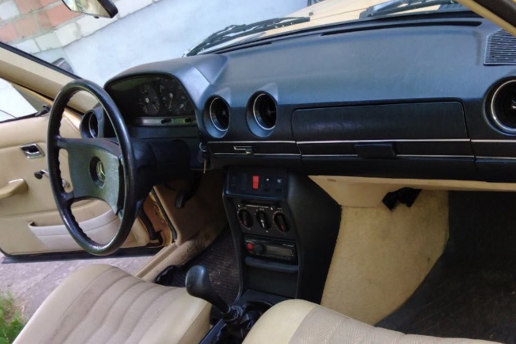 Во сколько оценивают 40-летний Mercedes с пробегом в 300 тысяч километров?