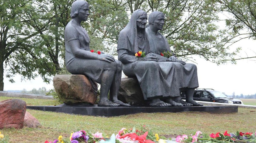 В Жабинковском районе реконструировали мемориал сожженной 80 лет назад деревне