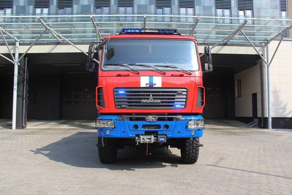 Брестские спасатели получили на вооружение новый автомобиль