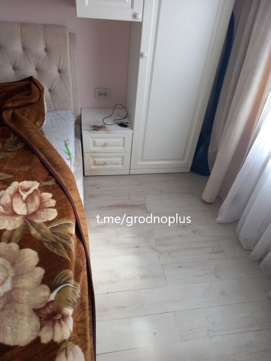 Мобильный телефон взорвался ночью в квартире в Гродно