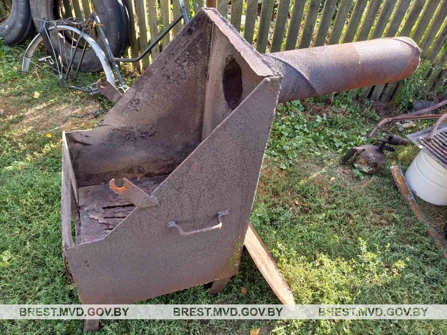 Мужчина вынес имущество с чужого двора и сдал на металлолом. Случай в Брестской области