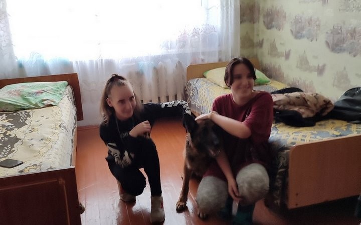 В Барановичском районе в общежитии колледжа искали наркотики