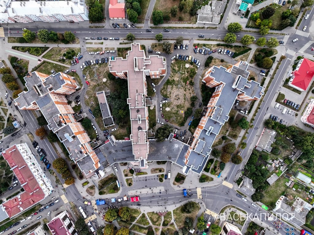 Три креста? Так выглядят дома в Пинске с высоты