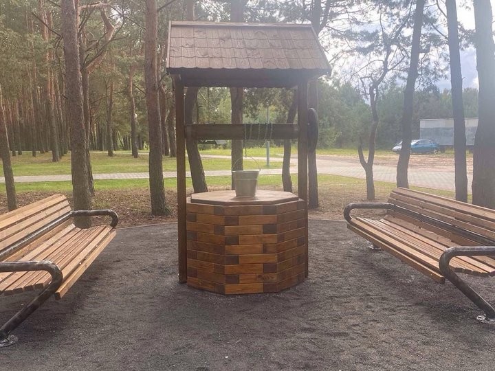 В Бресте в парке воинов-интернационалистов установлена новая композиция - «У колодца»