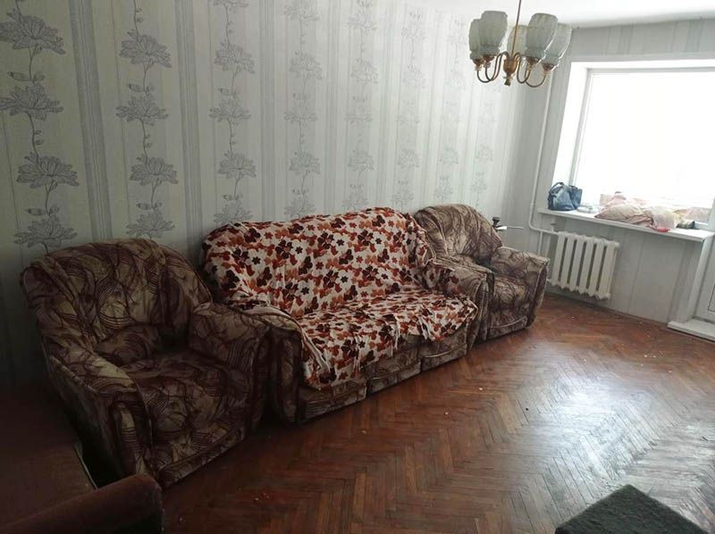 В Беларуси отец переделал для сына-студента хрущевку за 6000 рублей. Посмотрите, что получилось