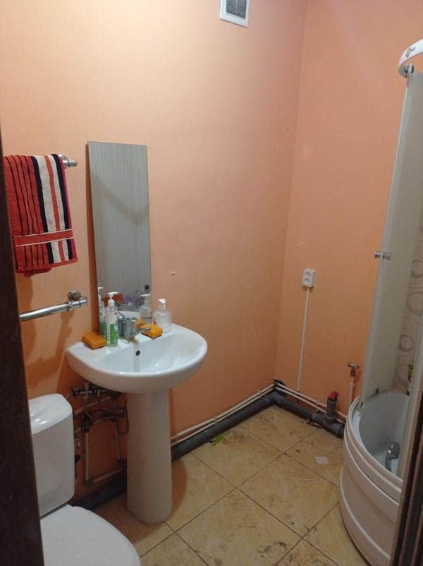 В Беларуси отец переделал для сына-студента хрущевку за 6000 рублей. Посмотрите, что получилось